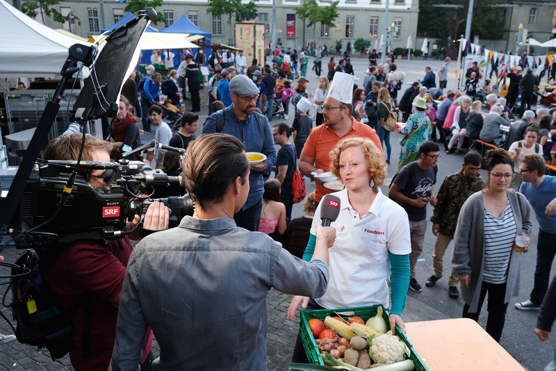 Third image of «foodsave-bankette.ch: Klimaschutz auf den Tisch gebracht»
